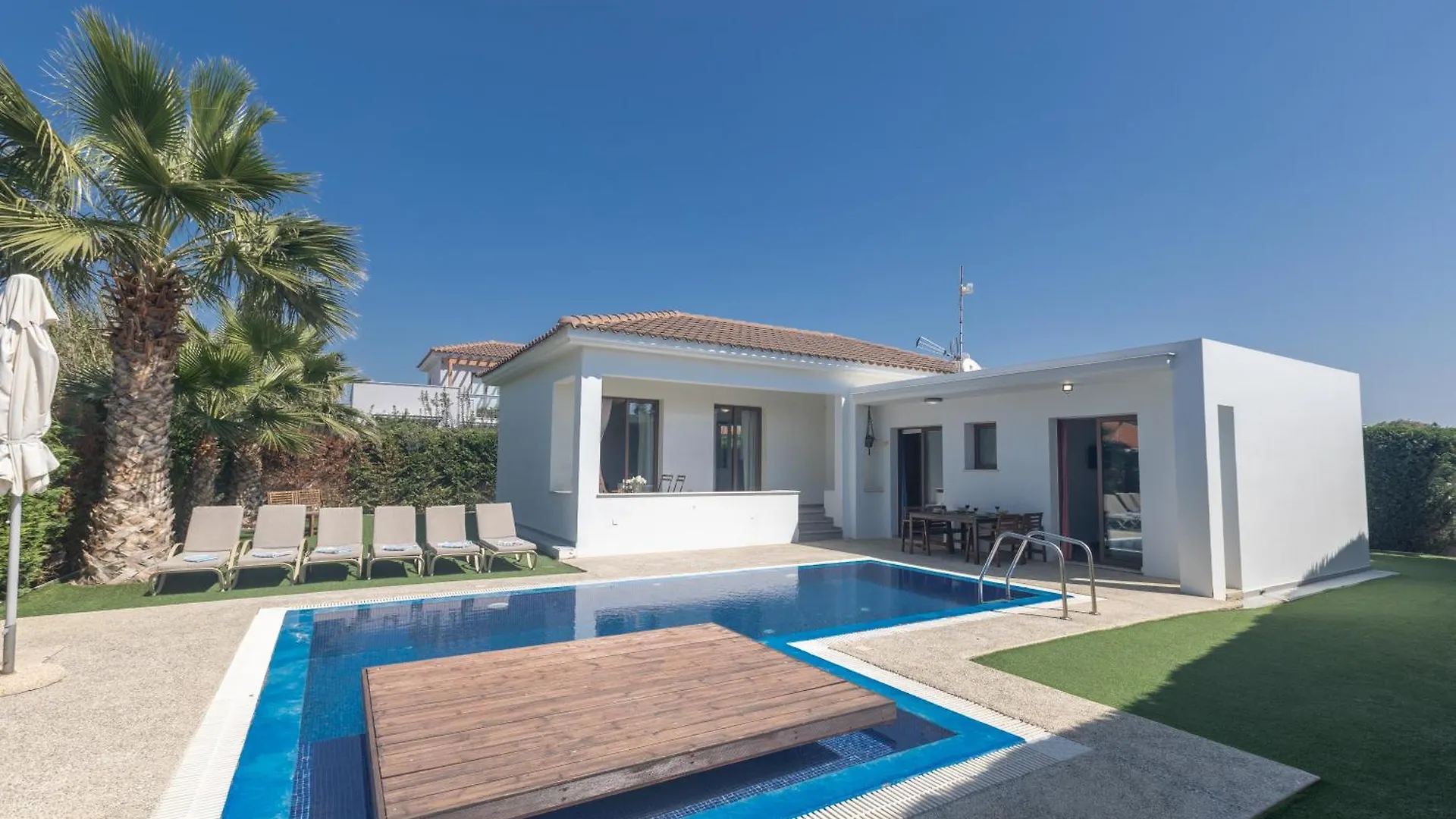Sea Satin Villas - Ayia Napa Center