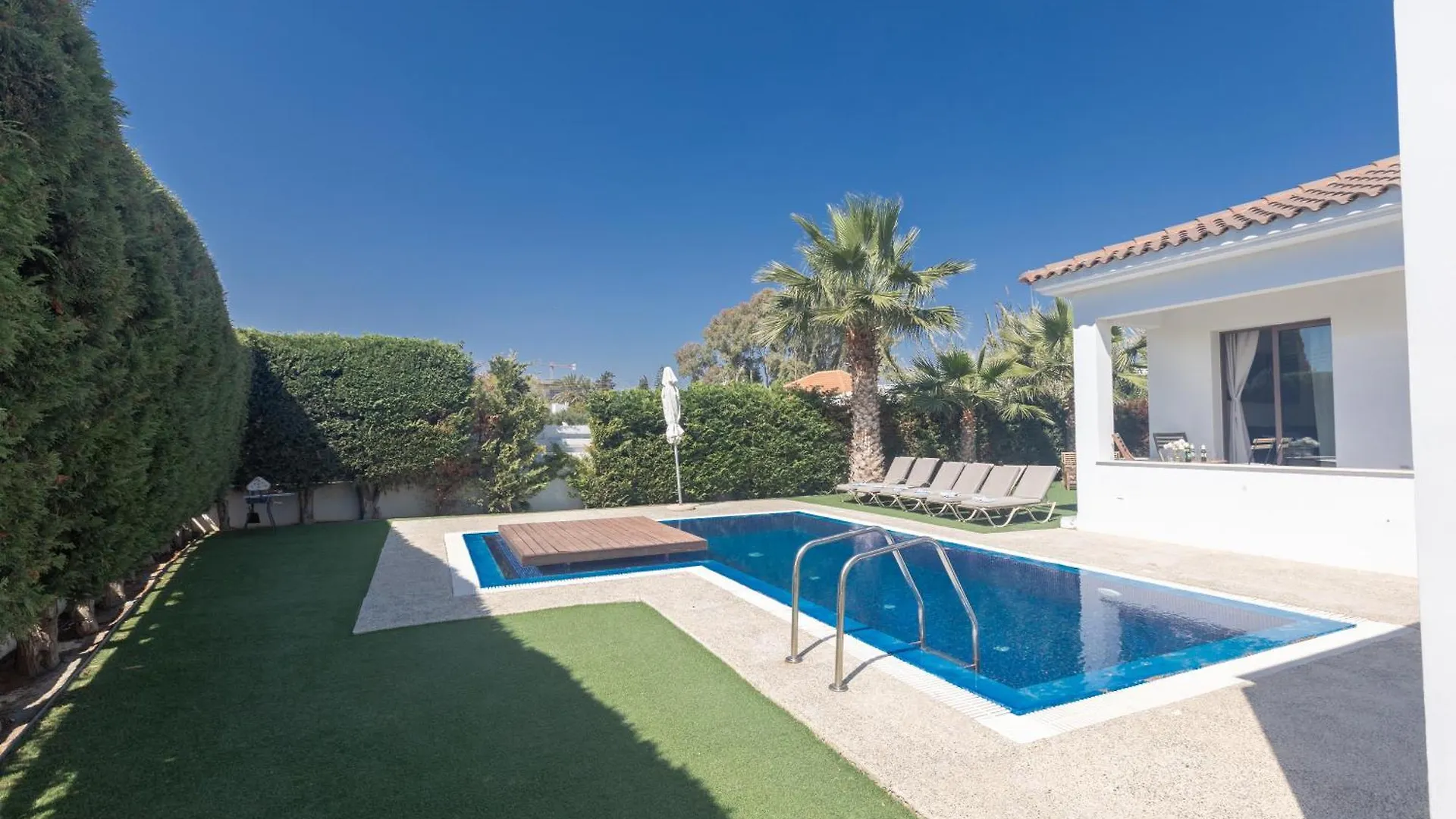 Sea Satin Villas - Ayia Napa Center