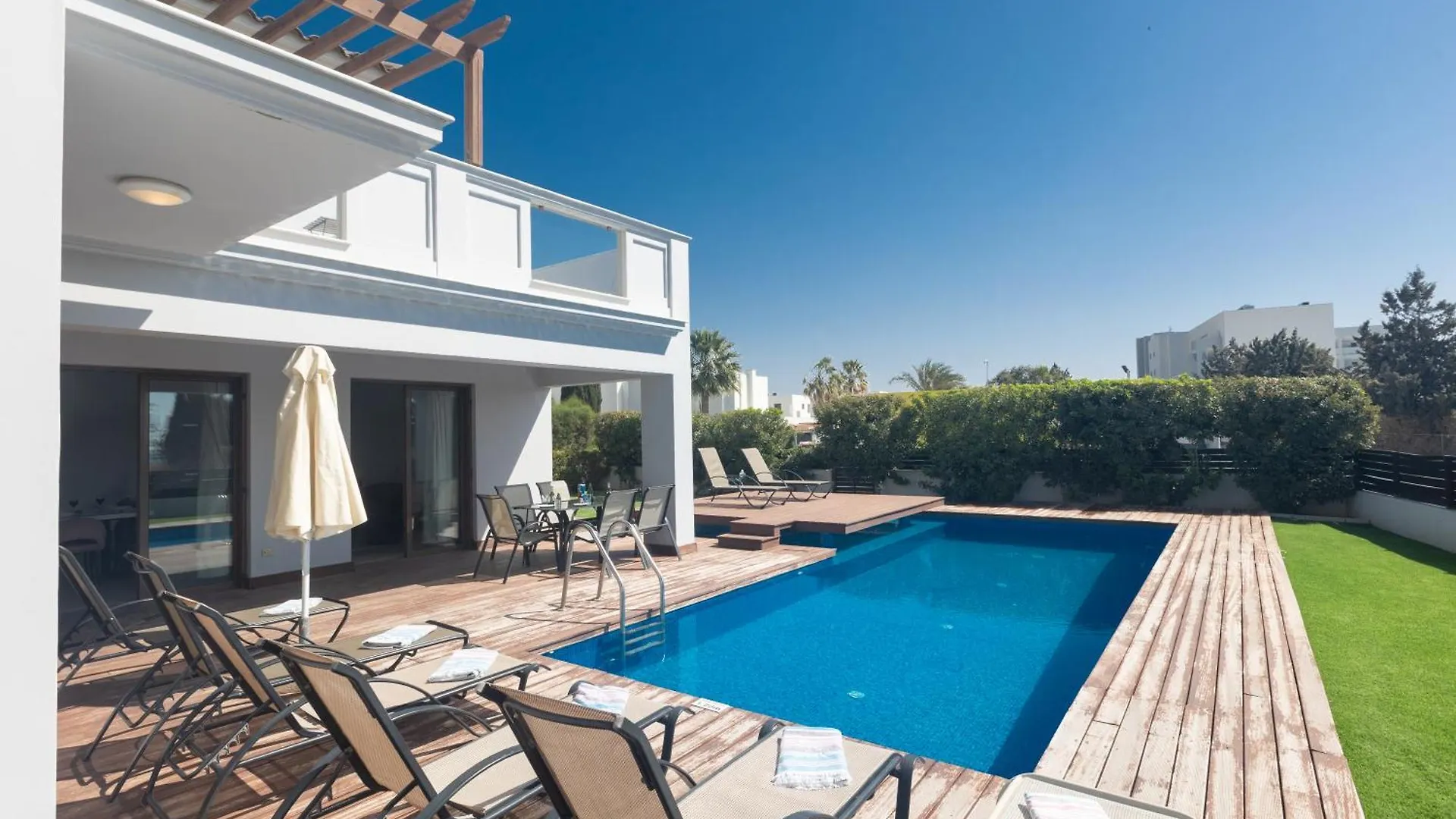 Sea Satin Villas - Ayia Napa Center
