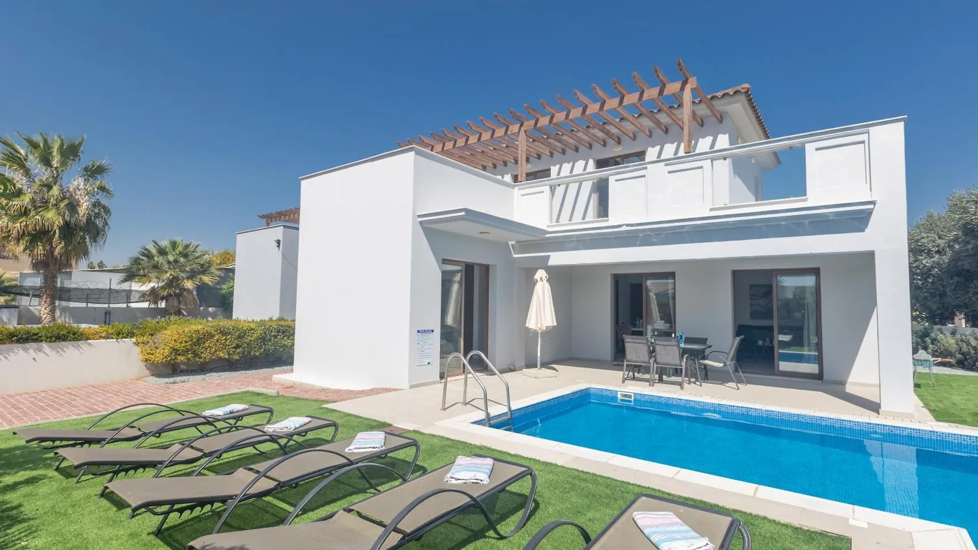 Sea Satin Villas - Ayia Napa Center