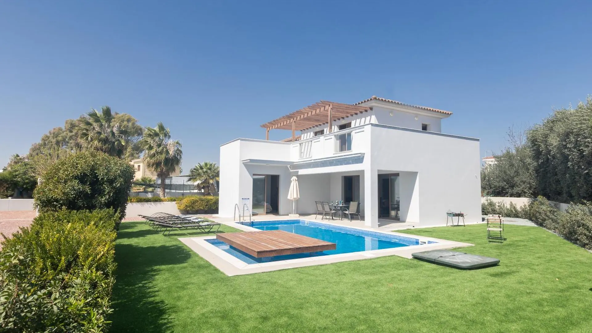 Sea Satin Villas - Ayia Napa Center