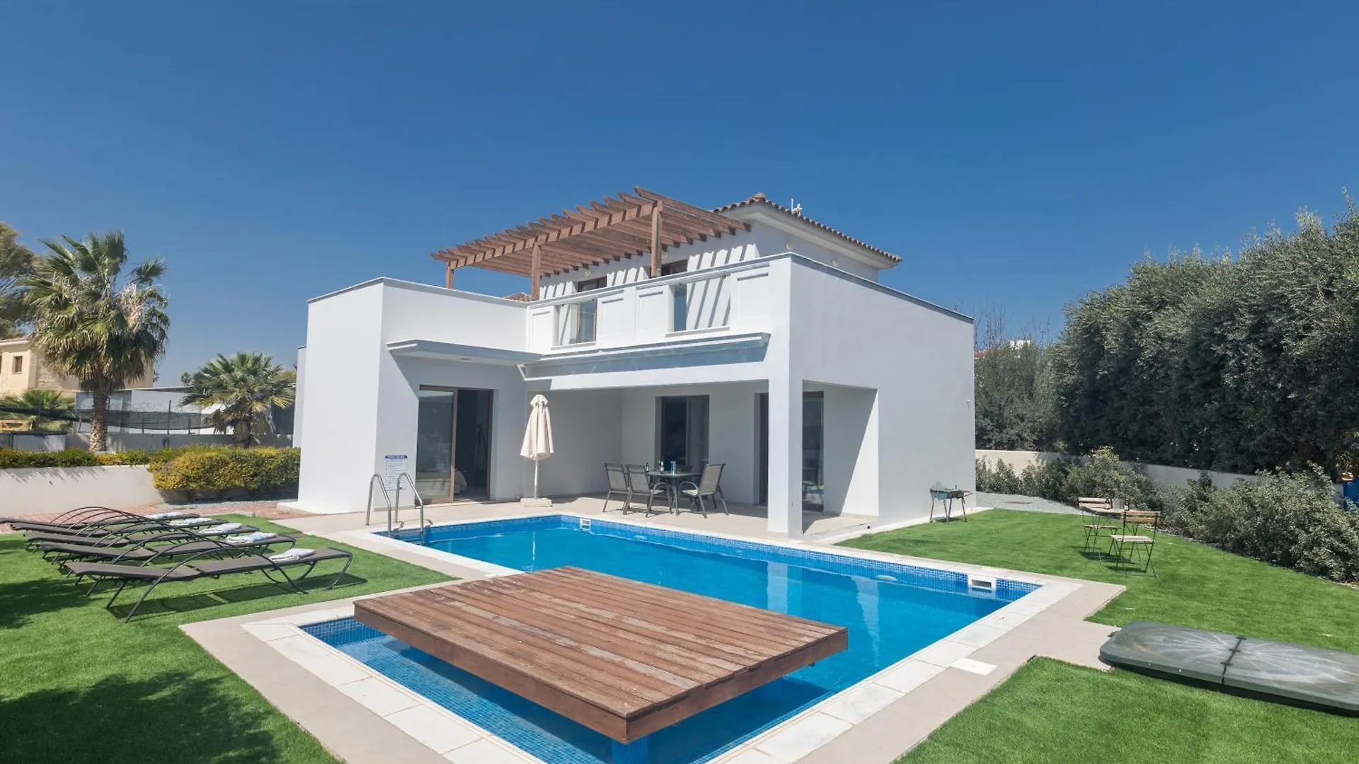 Sea Satin Villas - Ayia Napa Center